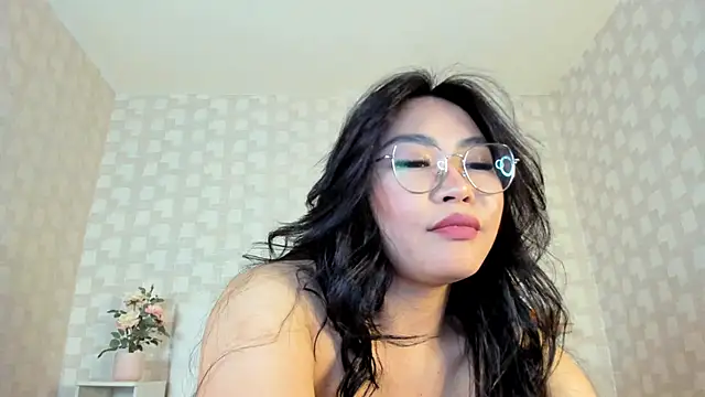 NatsumiHun online show from 02-07-25, 03:08