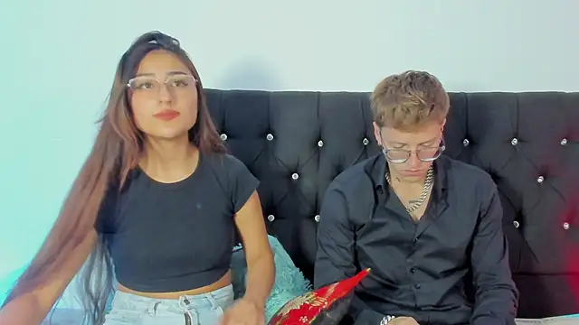 A sexy couple   online show from 11-09-25, 11:36