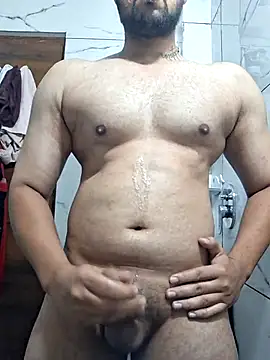 Snapshot of GYMBOY0071 chatting on 09-22-25, 05:37 GYMBOY0071 online show from 09-22-25, 05:37