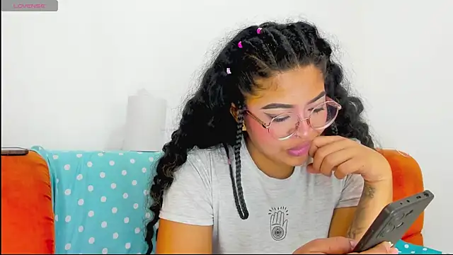 moana taylor online show from 04-07-26, 12:38