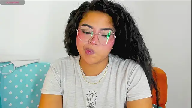 moana taylor online show from 04-19-26, 03:22