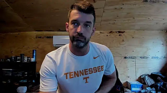 Snapshot of Kenny_Kyle chatting on 02-01-25, 05:47 Kenny Kyle online show from 02-01-25, 05:47