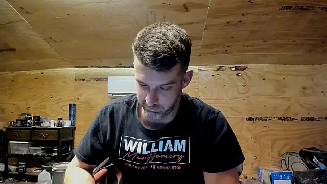 Snapshot of Kenny_Kyle chatting on 02-08-25, 01:54 Kenny Kyle online show from 02-08-25, 01:54