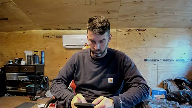 Snapshot of Kenny_Kyle chatting on 02-17-25, 10:36 Kenny Kyle online show from 02-17-25, 10:36