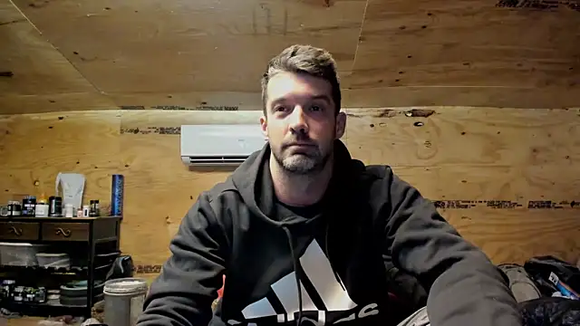 Snapshot of Kenny_Kyle chatting on 02-21-25, 07:43 Kenny Kyle online show from 02-21-25, 07:43