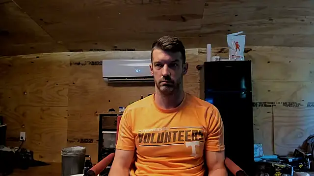Snapshot of Kenny_Kyle chatting on 09-20-25, 03:24 Kenny Kyle online show from 09-20-25, 03:24