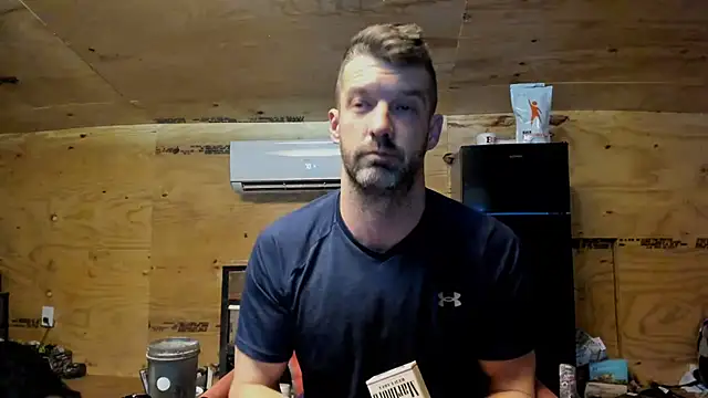 Snapshot of Kenny_Kyle chatting on 10-04-25, 02:42 Kenny Kyle online show from 10-04-25, 02:42