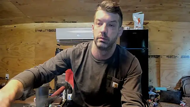 Snapshot of Kenny_Kyle chatting on 10-11-25, 01:20 Kenny Kyle online show from 10-11-25, 01:20