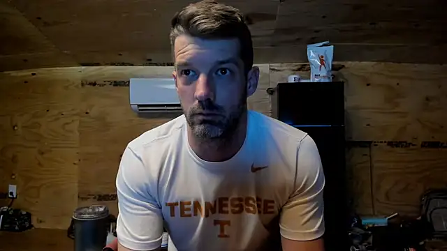 Snapshot of Kenny_Kyle chatting on 10-12-25, 04:33 Kenny Kyle online show from 10-12-25, 04:33