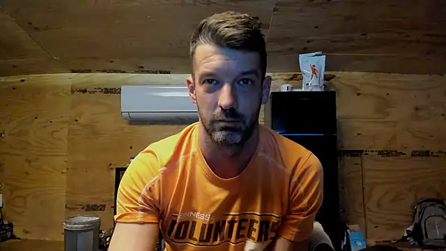Snapshot of Kenny_Kyle chatting on 10-26-25, 12:49 Kenny Kyle online show from 10-26-25, 12:49