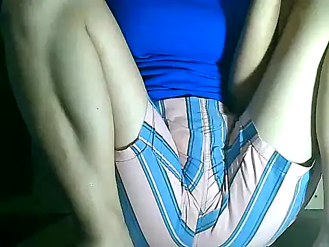 Snapshot of PinaySkinnyGirl chatting on 11-22-25, 11:04 PinaySkinnyGirl online show from 11-22-25, 11:04