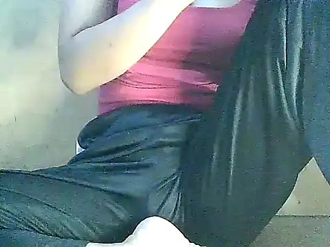 Snapshot of PinaySkinnyGirl chatting on 11-30-25, 07:45 PinaySkinnyGirl online show from 11-30-25, 07:45