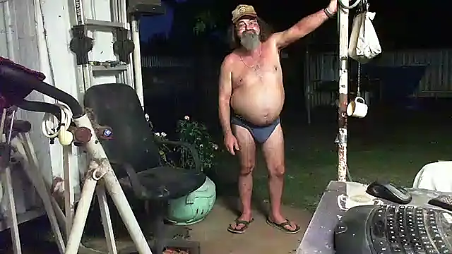 Snapshot of herbie010666 chatting on 12-21-24, 09:44 herbie010666 online show from 12-21-24, 09:44