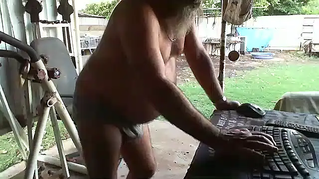 Snapshot of herbie010666 chatting on 02-01-25, 08:50 herbie010666 online show from 02-01-25, 08:50