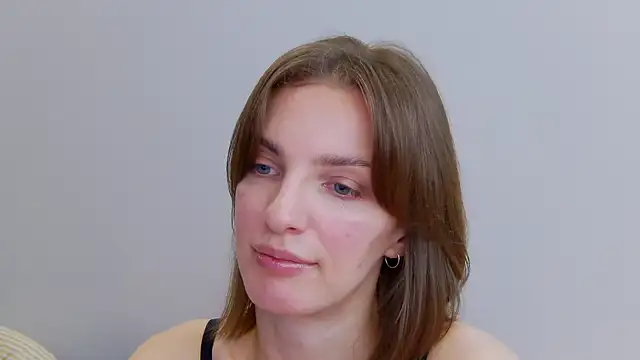 Snapshot of Beauty_Alex chatting on 01-10-25, 05:47 Beauty Alex online show from 01-10-25, 05:47