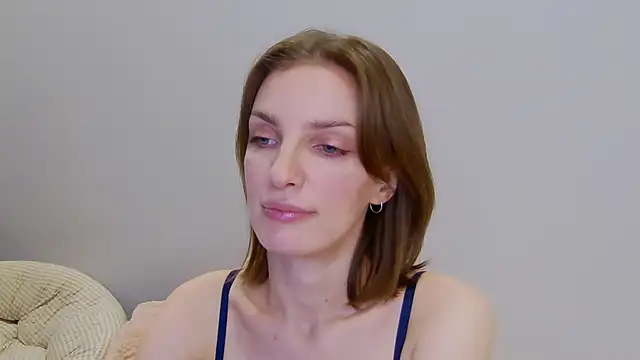 Snapshot of Beauty_Alex chatting on 01-13-25, 02:28 Beauty Alex online show from 01-13-25, 02:28