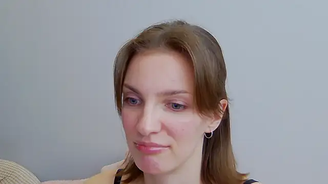 Snapshot of Beauty_Alex chatting on 01-19-25, 05:15 Beauty Alex online show from 01-19-25, 05:15