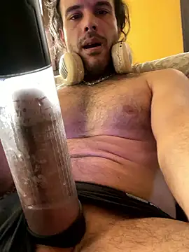 Snapshot of Onenigthfire chatting on 01-08-26, 01:57 Onenigthfire online show from 01-08-26, 01:57