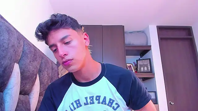 Snapshot of I_Gabriel chatting on 12-10-24, 08:16 I Gabriel online show from 12-10-24, 08:16