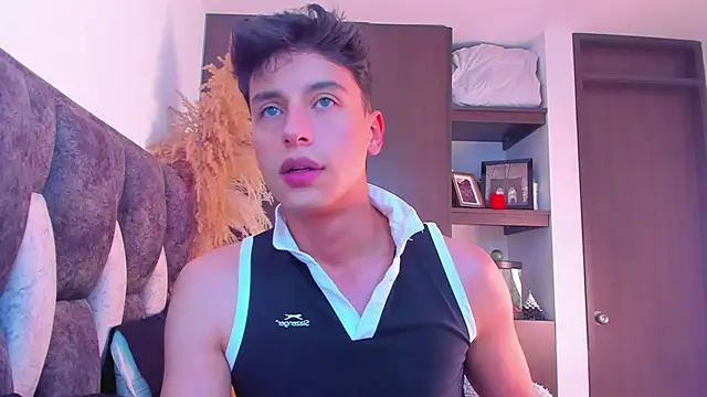 Snapshot of I_Gabriel chatting on 01-01-25, 03:23 I Gabriel online show from 01-01-25, 03:23