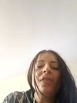 Snapshot of khloebanques chatting on 03-01-26, 11:51 khloebanques online show from 03-01-26, 11:51