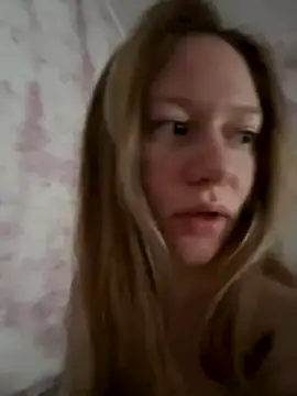 Snapshot of ConnieDaw chatting on 12-03-24, 05:31 ConnieDaw online show from 12-03-24, 05:31