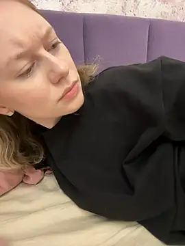 Snapshot of ConnieDaw chatting on 12-11-24, 09:30 ConnieDaw online show from 12-11-24, 09:30