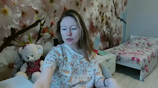 Snapshot of ConnieDaw chatting on 12-17-24, 05:07 ConnieDaw online show from 12-17-24, 05:07