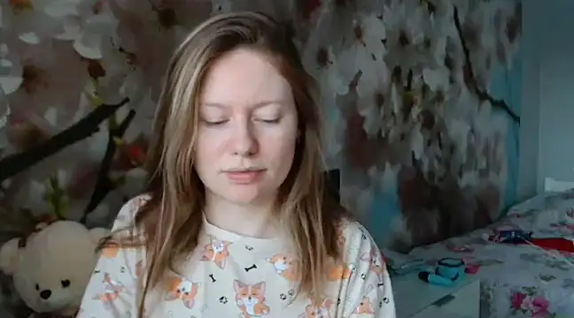 Snapshot of ConnieDaw chatting on 01-02-25, 10:48 ConnieDaw online show from 01-02-25, 10:48