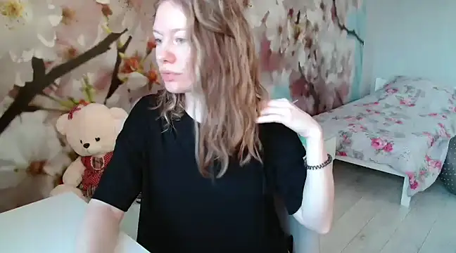 Snapshot of ConnieDaw chatting on 01-08-25, 10:04 ConnieDaw online show from 01-08-25, 10:04