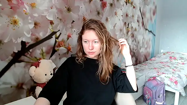 Snapshot of ConnieDaw chatting on 01-18-25, 08:10 ConnieDaw online show from 01-18-25, 08:10