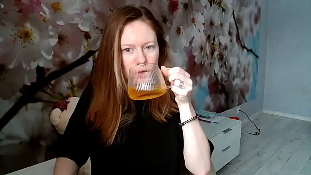 Snapshot of ConnieDaw chatting on 01-20-25, 05:59 ConnieDaw online show from 01-20-25, 05:59