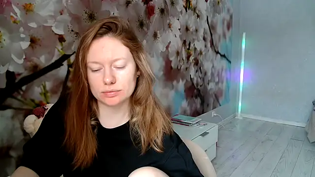 Snapshot of ConnieDaw chatting on 02-17-25, 05:47 ConnieDaw online show from 02-17-25, 05:47