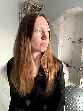 Snapshot of ConnieDaw chatting on 12-18-25, 05:02 ConnieDaw online show from 12-18-25, 05:02