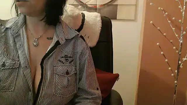 Snapshot of algodonyfresa chatting on 02-10-25, 04:08 algodonyfresa online show from 02-10-25, 04:08