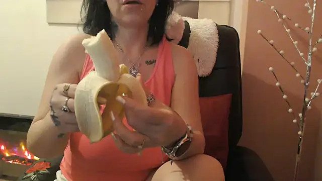 Snapshot of algodonyfresa chatting on 03-16-25, 10:20 algodonyfresa online show from 03-16-25, 10:20