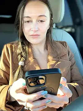 lunagirl13 online show from 01-17-26, 09:29