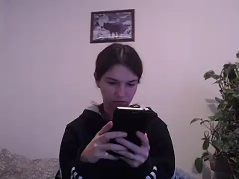 Geile-Luna online show from 12-19-24, 06:34