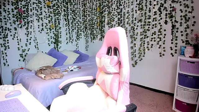 Snapshot of violeta_milleer chatting on 09-16-25, 03:02 violeta milleer online show from 09-16-25, 03:02