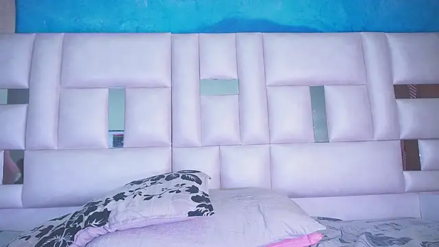 katy rioss online show from 02-15-25, 03:06