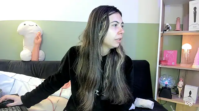 Snapshot of lilly_sweett chatting on 02-14-26, 01:57 lilly sweett online show from 02-14-26, 01:57