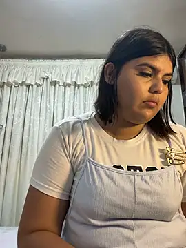 Lia sexx online show from 04-21-26, 12:00