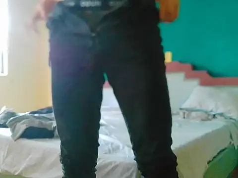 Latinopervs online show from 04-24-26, 09:17