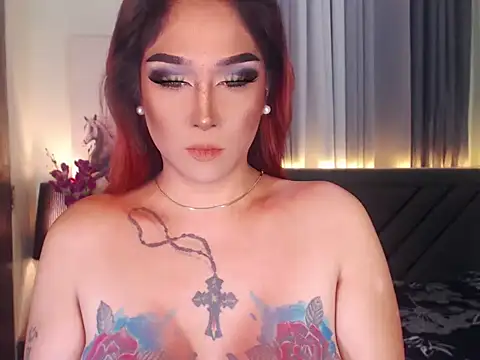 Snapshot of Transdomts4u chatting on 10-30-25, 04:08 Transdomts4u online show from 10-30-25, 04:08