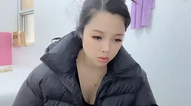 Snapshot of kk_lele chatting on 12-18-24, 06:10 kk lele online show from 12-18-24, 06:10