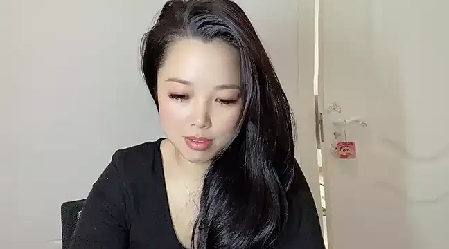 Snapshot of kk_lele chatting on 12-20-24, 05:04 kk lele online show from 12-20-24, 05:04