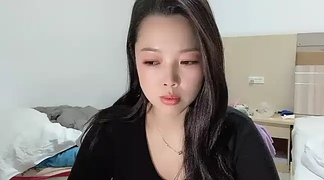 Snapshot of kk_lele chatting on 01-14-25, 03:43 kk lele online show from 01-14-25, 03:43