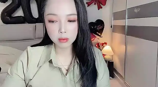 Snapshot of kk_lele chatting on 02-04-25, 07:18 kk lele online show from 02-04-25, 07:18