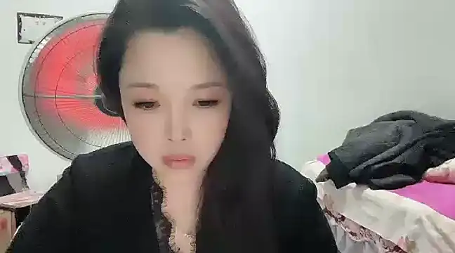 Snapshot of kk_lele chatting on 02-09-25, 03:23 kk lele online show from 02-09-25, 03:23