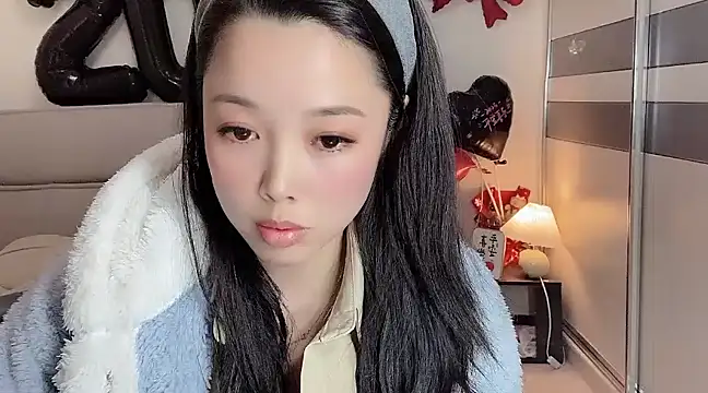 Snapshot of kk_lele chatting on 02-17-25, 07:26 kk lele online show from 02-17-25, 07:26